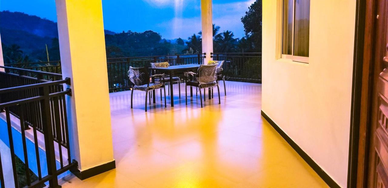 Akoya Pearl Hotel Ratnapura Exterior foto