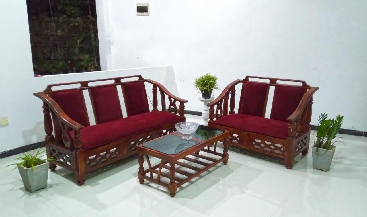 Akoya Pearl Hotel Ratnapura Exterior foto
