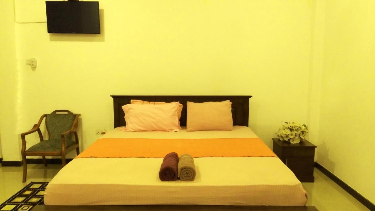 Akoya Pearl Hotel Ratnapura Exterior foto
