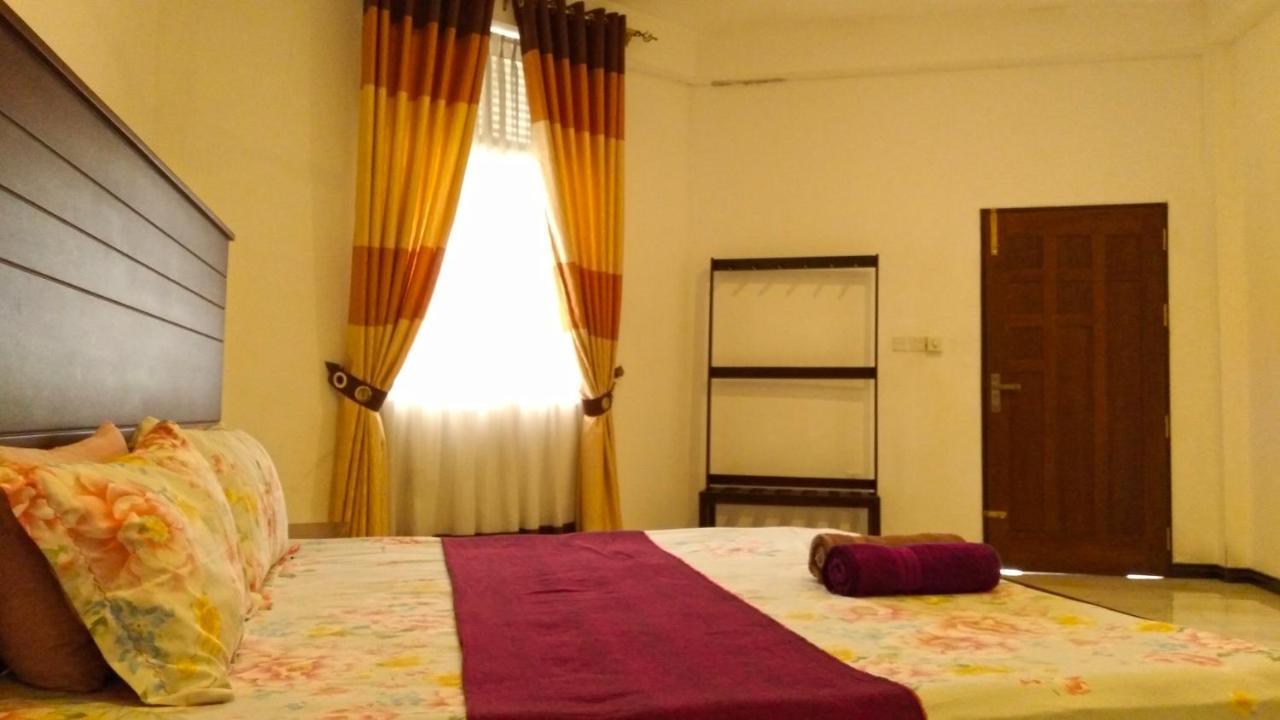 Akoya Pearl Hotel Ratnapura Exterior foto